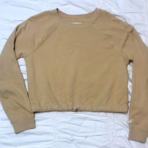 Hollister California beige crop sweatshirt